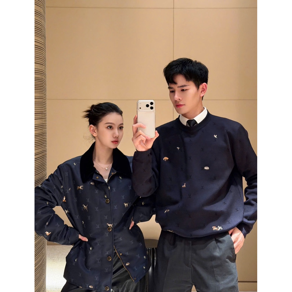 ⚡️[Hight Quality] Áo Len Cố Tròn Nam Nữ \/ Sweaters - Điểm Nhấn Thêu Nổi Hoạt Họa Cao Cấp Loại 1