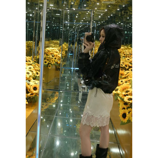 Áo Khoác MatinKim Coating Crop Blouson