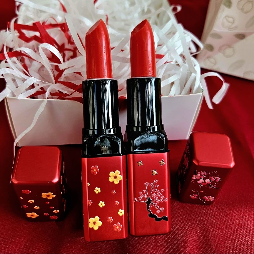 Son dưỡng có màu "Noel và Tết" Escoco