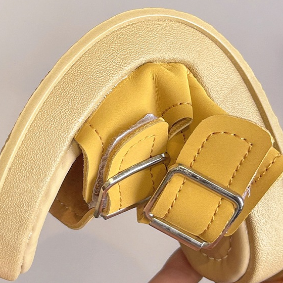 [M065] Dép Lê Trẻ Em Nữ Hai Khóa Kim Loại Màu Vàng Mustard, Dép Đi Chơi Cho Bé Siêu Nhẹ Siêu Êm TH Kids
