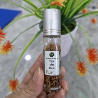 Tinh dầu tràm N guyên Chất ngâm hoa nén chai lăn Bi 10ml-giúp tránh gió, giữ ấm cho trẻ