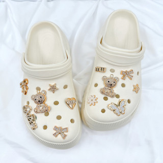 Bộ 12 Sticker, Charm 3D Queen Bear bling nhựa cứng gắn Dép Sục, Cá Sấu JB-307 Mita