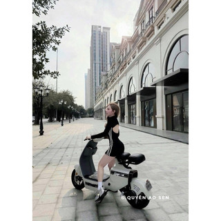 VÁY BODY SỌC KHOÉT LƯNG HOT HIT