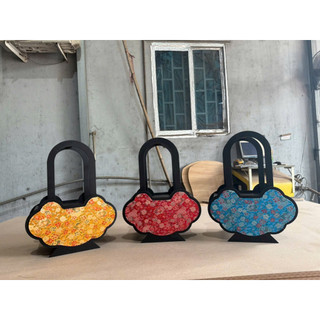 Khay gỗ trái tim đựng quà tết