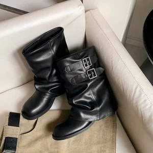 Giày boots nữ, bốt nữ cổ trung đế bằng chống trượt khóa cài cá tính phong cách biker cá tính B031 - NTShoes