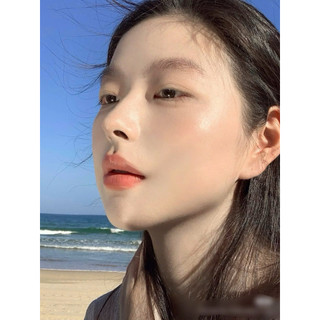 𝐊𝐞𝐦 𝐧𝐞̂̀𝐧 𝐝𝐚̣𝐧𝐠 𝐥𝐨̉𝐧𝐠 𝐧𝐡𝐮̛ 𝐤𝐞𝐦 𝐥𝐨́𝐭 𝐜𝐮̉𝐚 𝐆𝐮𝐞𝐫𝐥𝐚𝐢𝐧