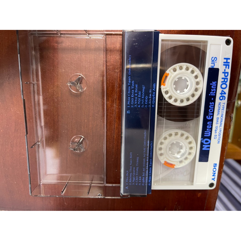 Băng Cassette Nổ