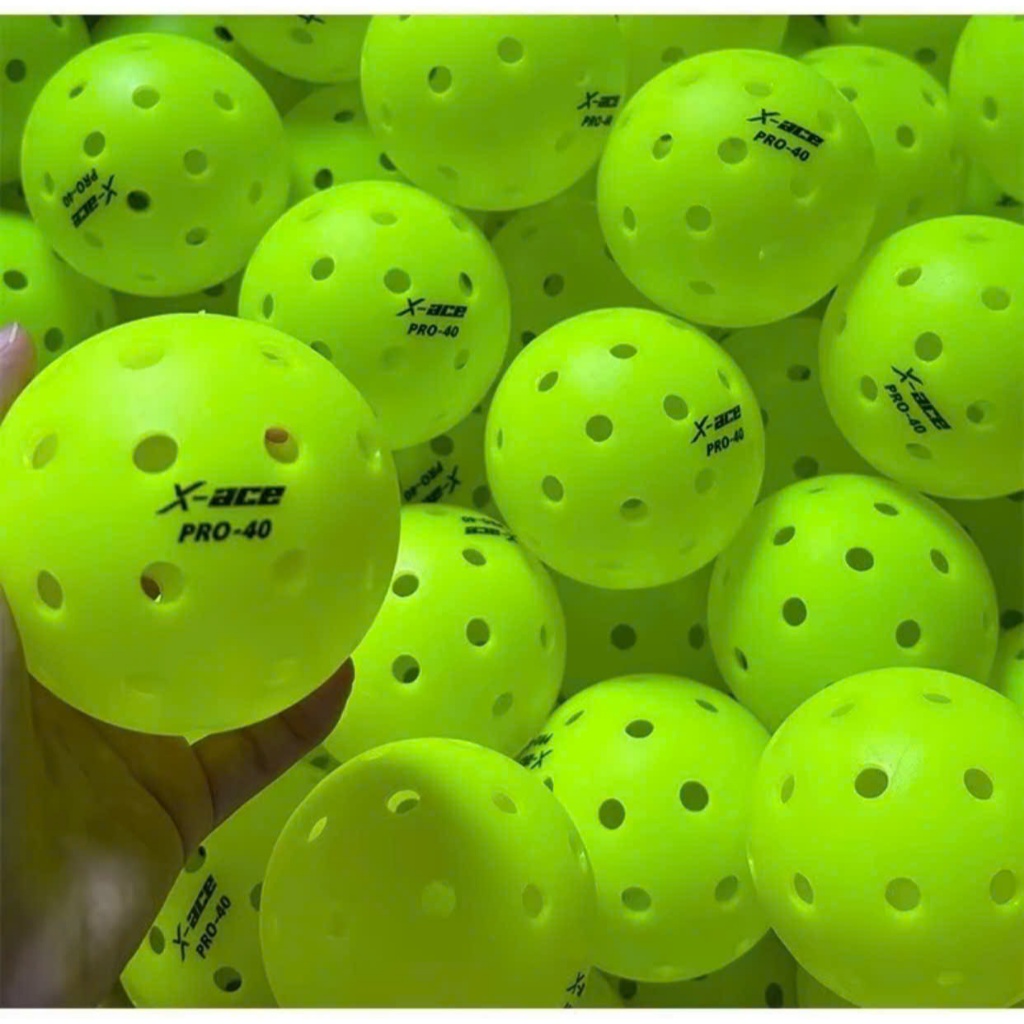 Bóng Pickleball X-ACE Pro 40 đạt chuẩn thi đấu , bóng đúc nguyên khối đạt độ chính xác và độ bền cao