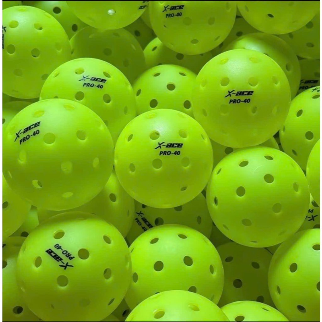 Bóng Pickleball X-ACE Pro 40 đạt chuẩn thi đấu , bóng đúc nguyên khối đạt độ chính xác và độ bền cao