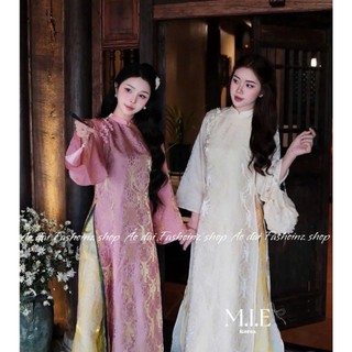 Áo dài lụa tằm óng, chạm nhẹ là thấy xuân 🌸 Một chút lụa tằm, đủ làm ngày dịu lại.Dịu dàng trong từng sợi tơ óng ánh