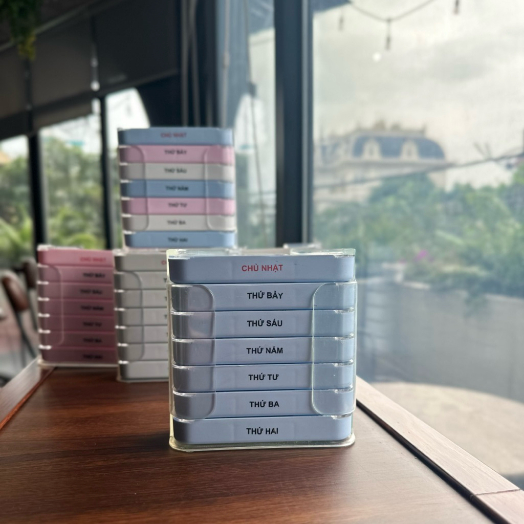 Hộp đựng thuốc 7 ngày  ,hộp Chia Thuốc 7 Ngày 3 ngăn và 4 ngăn Tiện Lợi Vinasu VNS 275( TẶNG 1 KHAY)