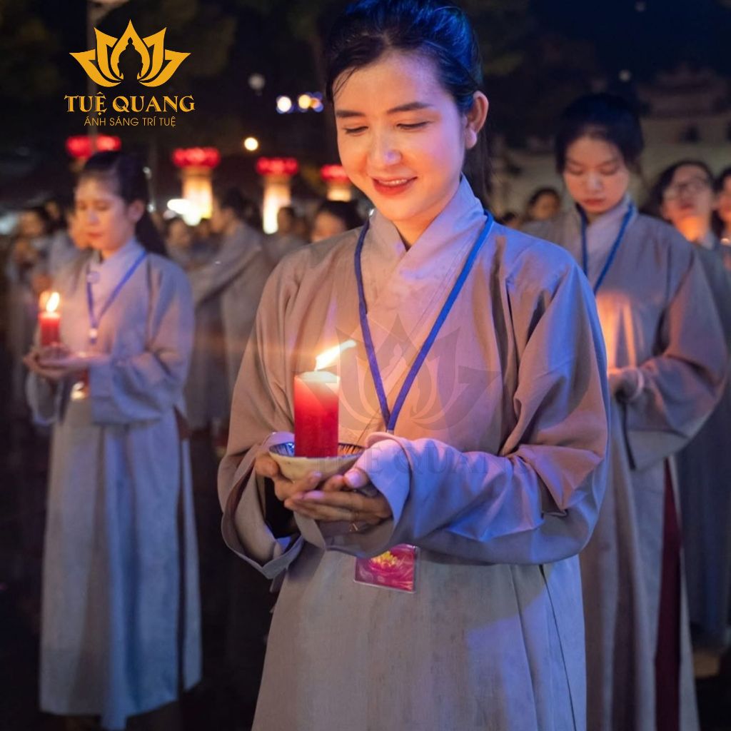 TUỆ QUANG ÁO TRÀNG PHẬT TỬ 2 VẠT Trang Nghiêm Thanh Tịnh Tay Gọn Cho Phật Tử Chất Liệu Mềm Nhẹ Thoáng Mát