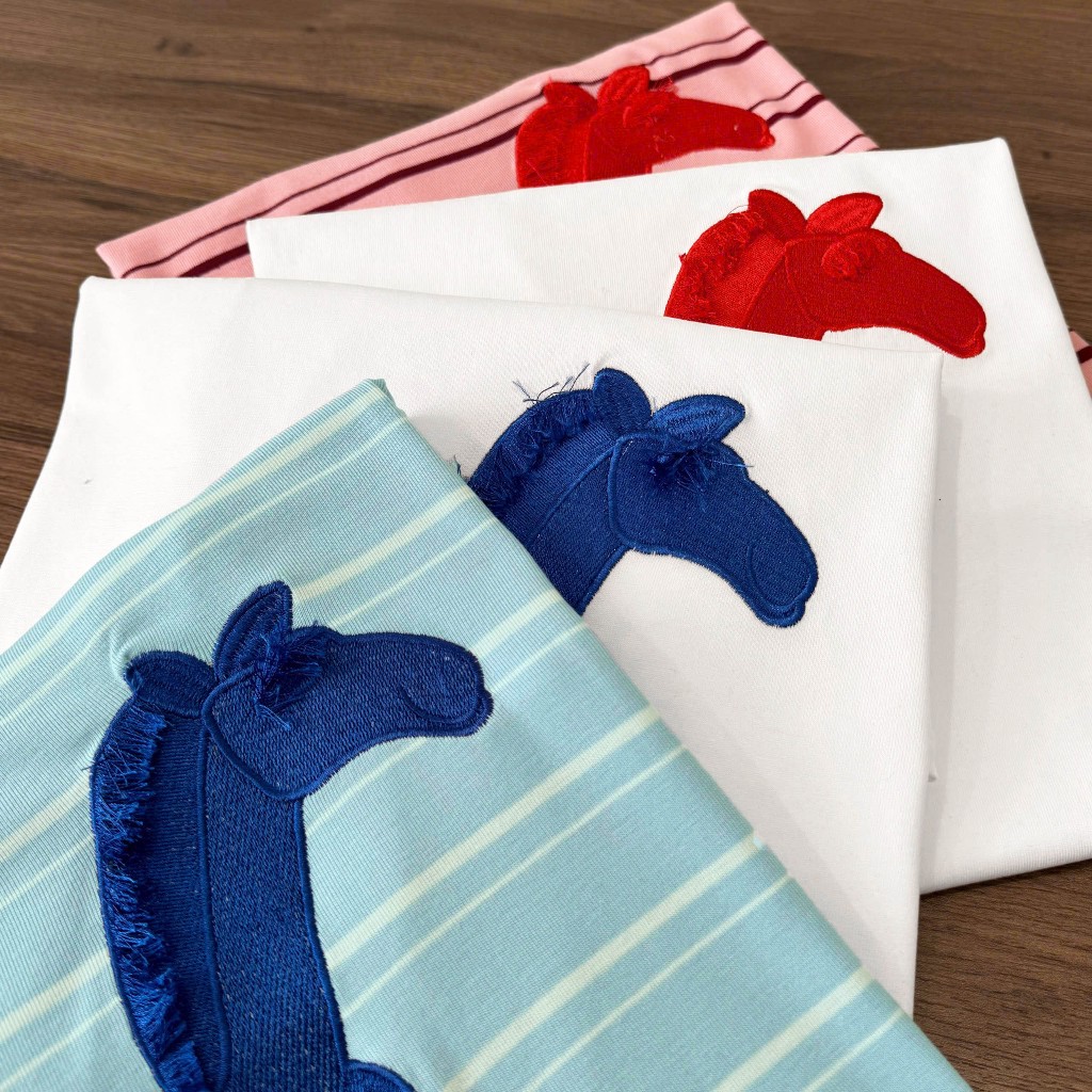 Áo Thun Mirage Ngựa Thêu Local Brand Chất 100% Cotton Mềm Mịn Thoáng Mát.