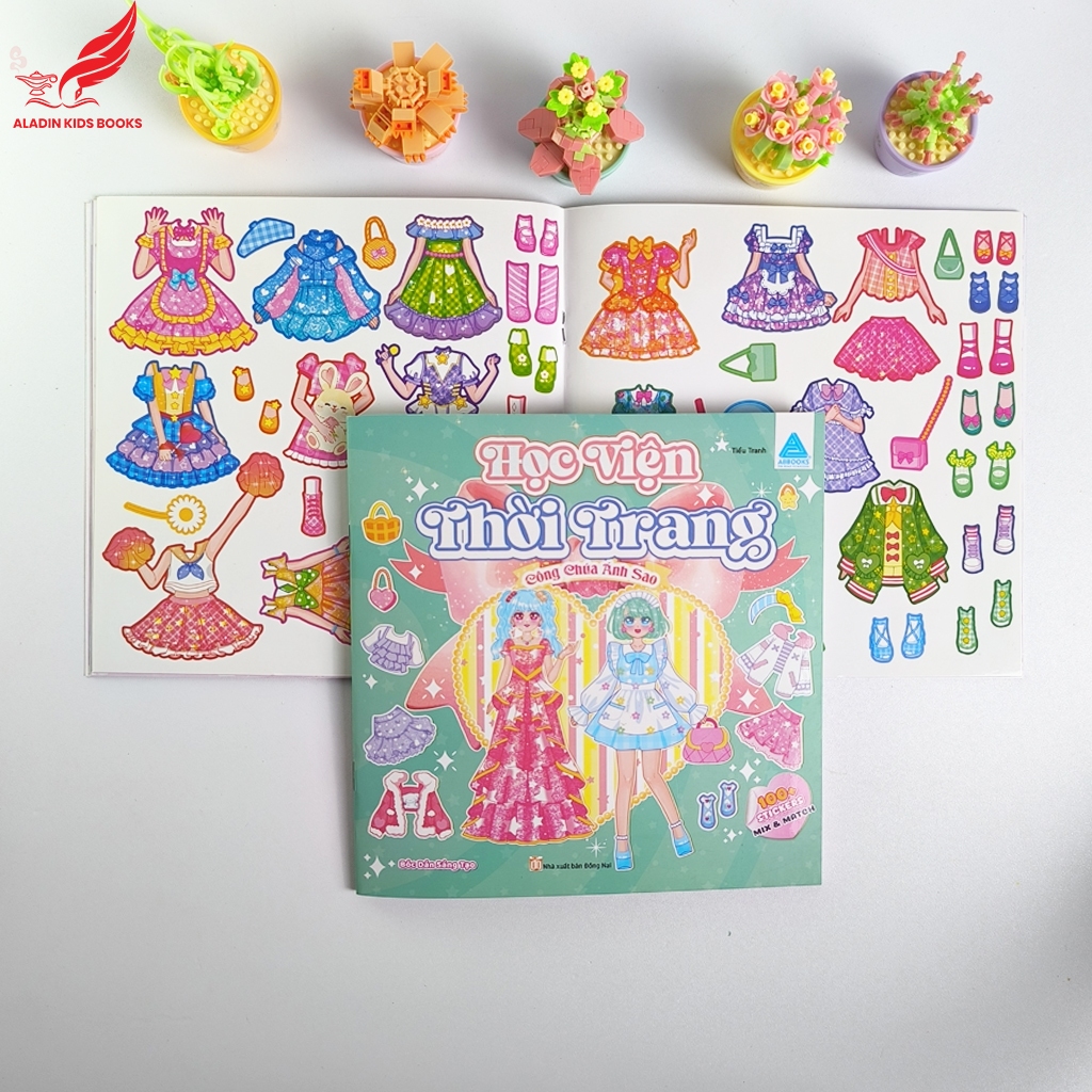 Sách- Sticker Bóc Dán Học Viện Thời Trang – Chủ Đề Công Chúa | Sách Dán Sticker Cho Bé