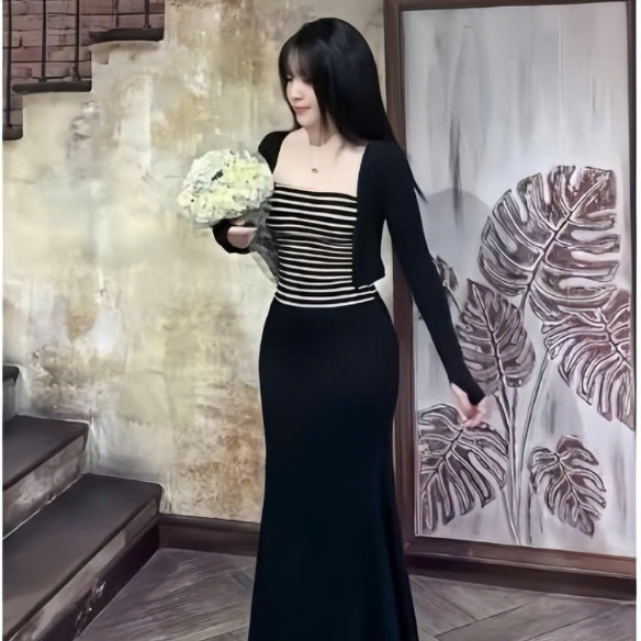 Sét 3 món sọc đen ,áo cúp có mút kèm khoác + chân váy đuôi cá ,thiết kế trẻ trung thời trang