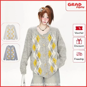 Áo khoác nữ GRADPOPU thanh lịch và sang trọng với họa tiết chần bông và khuy cài bằng sừng AK389