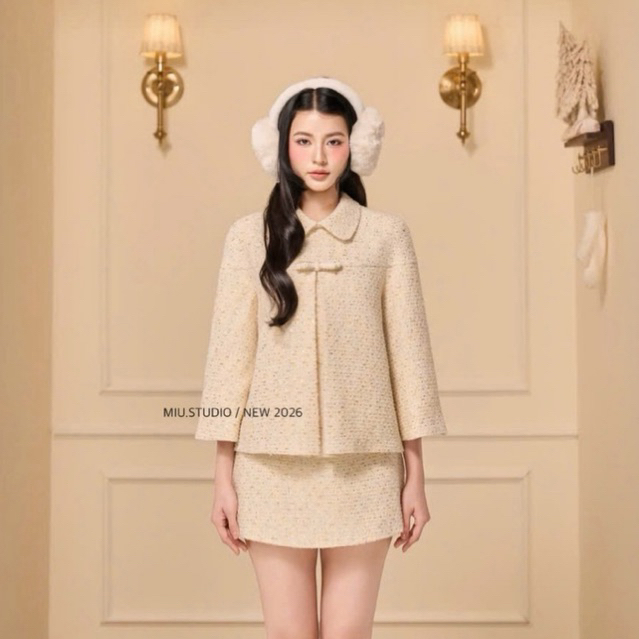 Set bộ dạ cape trắng kem blinh cao cấp, Áo khoác cổ sen tay lỡ đính nơ kèm chân váy A dạ tweed style tiểu thư sang chảnh