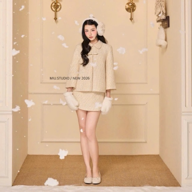 Set bộ dạ cape trắng kem blinh cao cấp, Áo khoác cổ sen tay lỡ đính nơ kèm chân váy A dạ tweed style tiểu thư sang chảnh