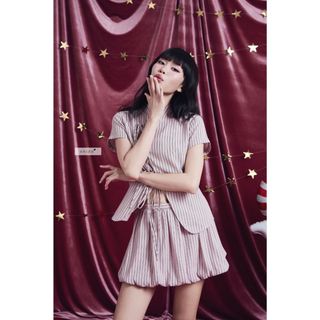 𝐌𝐨𝐮𝐥𝐢𝐧 𝐒𝐤𝐢𝐫𝐭 - Chân váy ngắn dáng bí sọc hồng nhien.official NCV00020