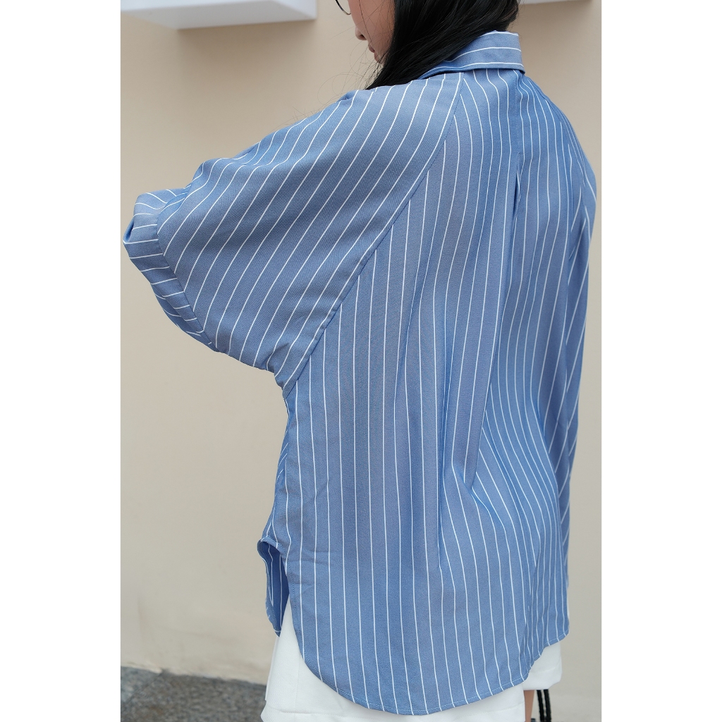 Áo sơ mi nữ oversize Gmorning - GUMAC tay cánh dơi phối sọc xéo lai bầu  YAG01022