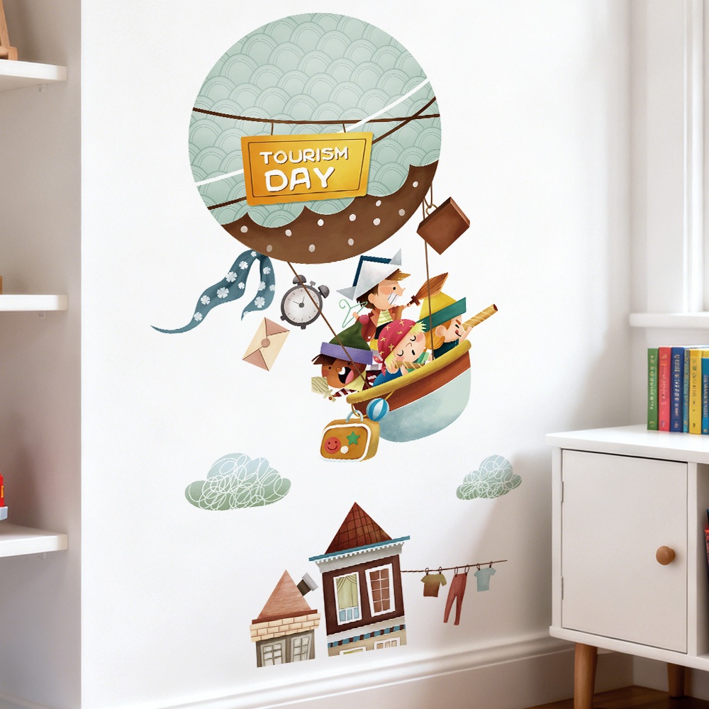 Decal Dán Tường Trẻ Em Khám Phá Trên Khinh Khí Cầu Có Keo Sẵn 60x104cm - Trang Trí Phòng Cho Bé