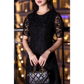 SWANLAKE | Váy Đầm Midi Nữ Phối Ren Thêu Hoa 2 Lớp Cổ Tròn Tay Ngắn Chiết Eo Tiệc Sang Trọng D13385