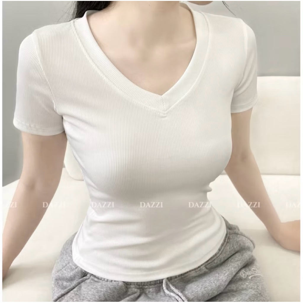 XẢ KHO 50% Áo Thun Nữ Basic Cổ Tim Tay ngắn – Chất tăm Mịn Cao Cấp, Co Giãn 4 Chiều tôn dáng cực xinh
