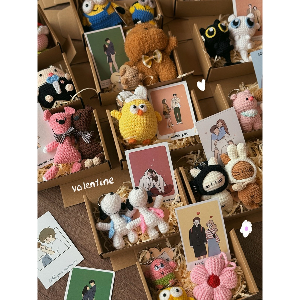 [COUPLE SET] Set Quà Box Giftset Postcard Cặp Đôi Mix Móc Khoá Handmade Tổng Hợp Đáng Yêu Cho Crush Love Valentines