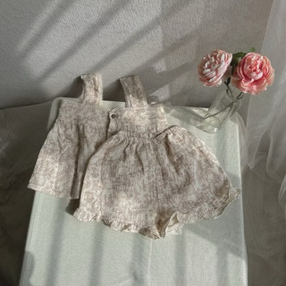 Bộ đồ bé gái xinh phong cách vintage