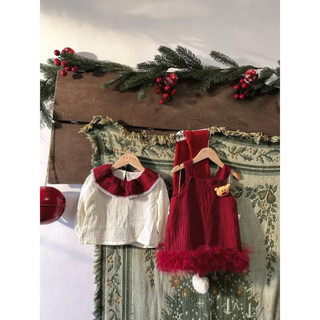 Set đồ đỏ áo áo trắng bé gái noel