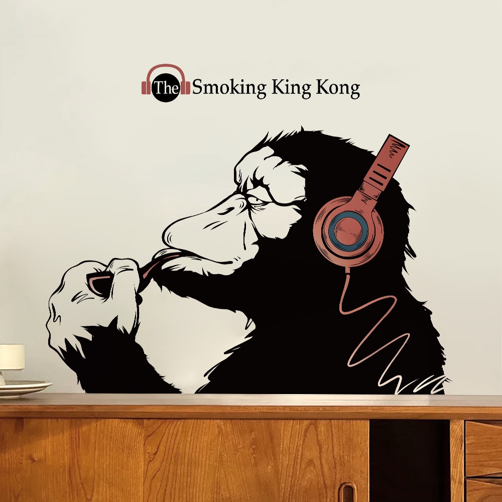 Decal Dán Tường King Kong Smoking Có Keo Sẵn 65x52.5cm - Trang Trí Không Gian Phong Cách Cá Tính