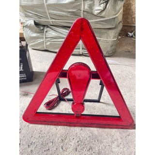 Đèn tam giác điện, đèn tam giác cảnh báo 40x40x40cm dùng cho ô tô, xe tải