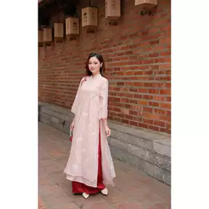 Set áo dài suông Yên Hoa, BST Phong Hoa 2026 chất liệu tơ ép ren cao cấp BY L'AMME