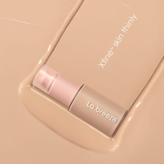 Kem nền căng bóng mỏng mịn Hàn Quốc La.breeze Foundation 30ml