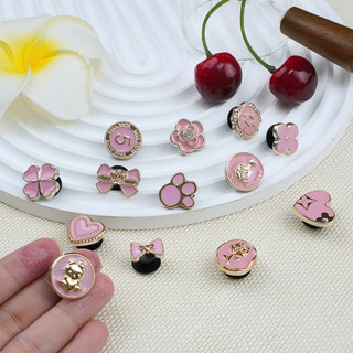 Sticker, Charm 3D chủ đề Pinky 25 bán lẻ DIY nhựa cứng gắn Dép Sục, Cá Sấu JB-325 Mita