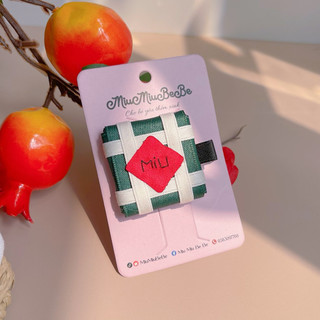 Kẹp tóc hình bánh chưng bánh tét bằng len cho bé