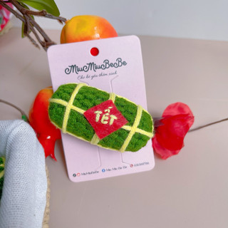 Kẹp tóc hình bánh chưng bánh tét bằng len cho bé