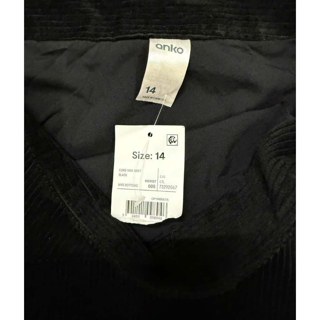 Chân váy nhung đen ngắn của Mỹ - Hàng mới nguyên tag thanh lý (Size 14)