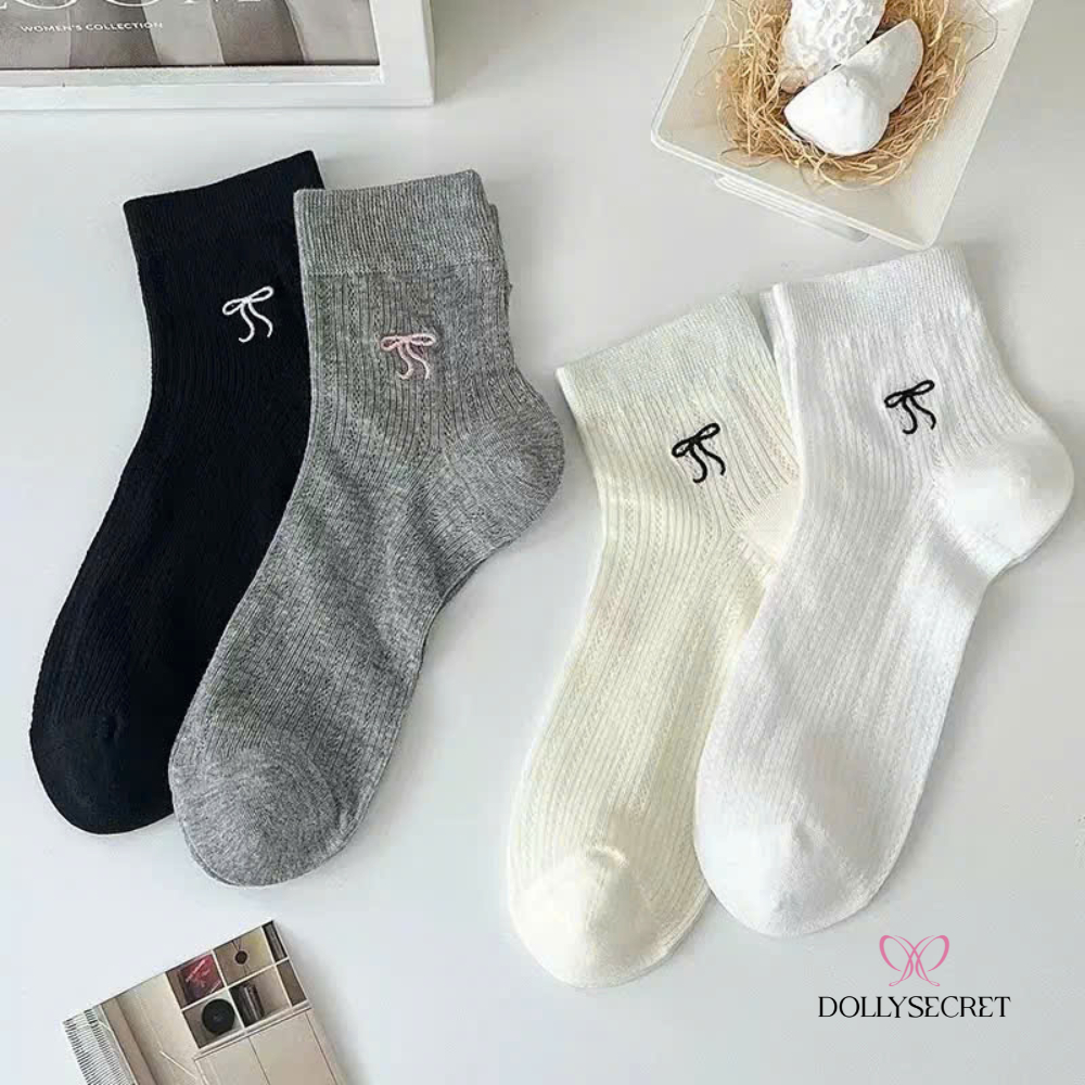 [QUÀ TẶNG KHÔNG BÁN] Tất Nữ Thêu Nơ Mùa Hè DOLLYSECRET Vớ Mỏng Thoáng Khí T02