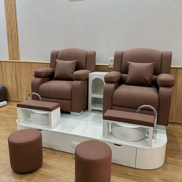 Bục ghế nail bằng gỗ chống trầy chịu lực tốt ( vui lòng đọc nội dung mô tả)