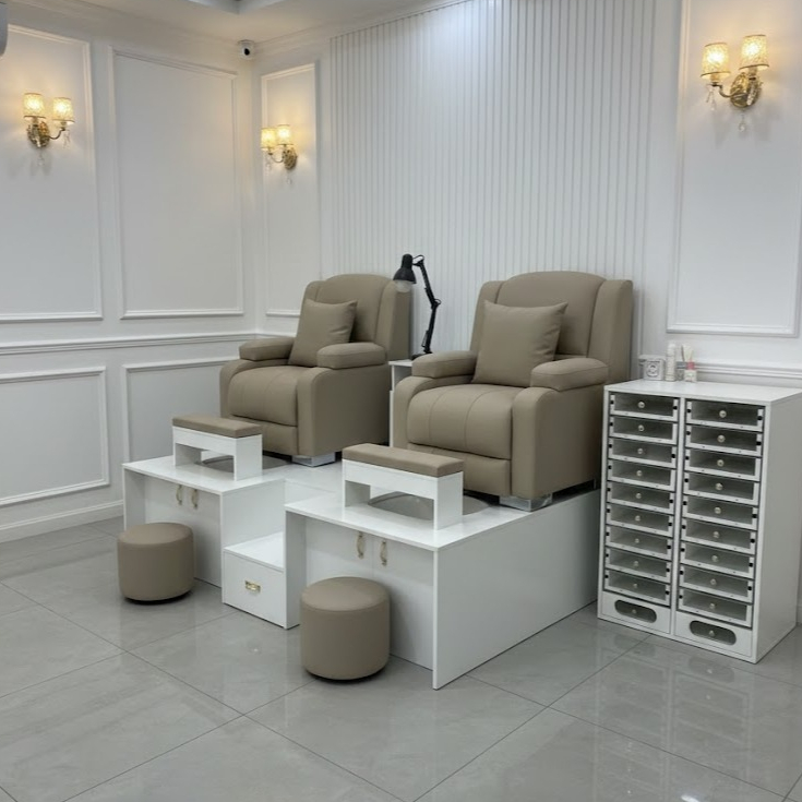 Bục ghế nail bằng gỗ chống trầy chịu lực tốt ( vui lòng đọc nội dung mô tả)