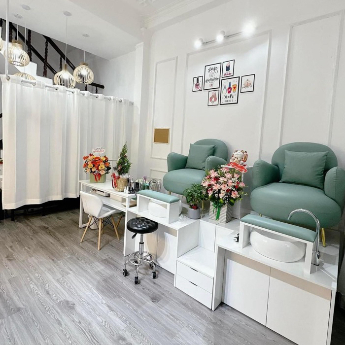 Bục ghế nail bằng gỗ chống trầy chịu lực tốt ( vui lòng đọc nội dung mô tả)