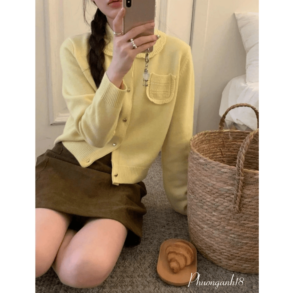 Áo Len Cardigan Nữ Cổ Bẻ Form Croptop Cúc Tim Đính Túi Ngực A066