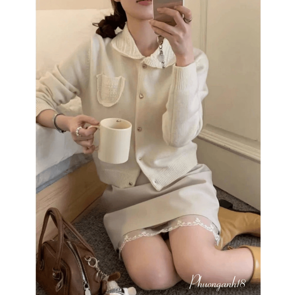 Áo Len Cardigan Nữ Cổ Bẻ Form Croptop Cúc Tim Đính Túi Ngực A066