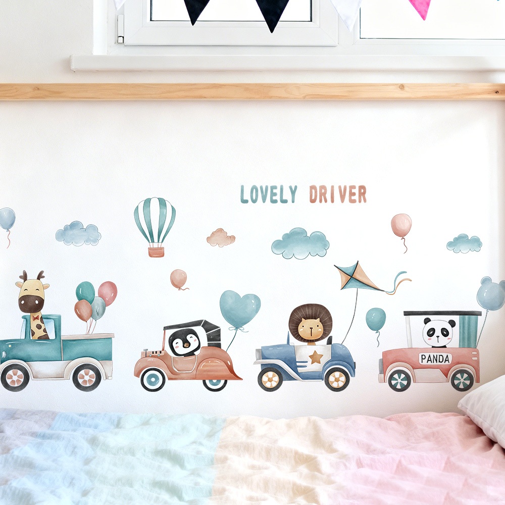 Decal Dán Tường Đoàn Xe Con Thú Đáng Yêu Có Keo Sẵn 154x62cm - Trang Trí Phòng Cho Bé