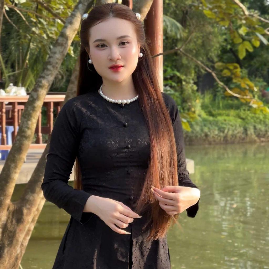 Hân Nguyễn Áo Bà Ba - B.A176 - Bộ Gấm Dệt Hoa Cúc Cao Cấp Nút Bọc Cổ Tròn Dây Kéo Tay Dài
