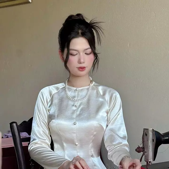 Hân Nguyễn Áo Bà Ba - B.A180 - Áo Bà Ba Lụa Valentinoo Châu Sa Cao Cấp Cổ Tròn Nút Nụ Dây Kéo ( Quần Lụa )