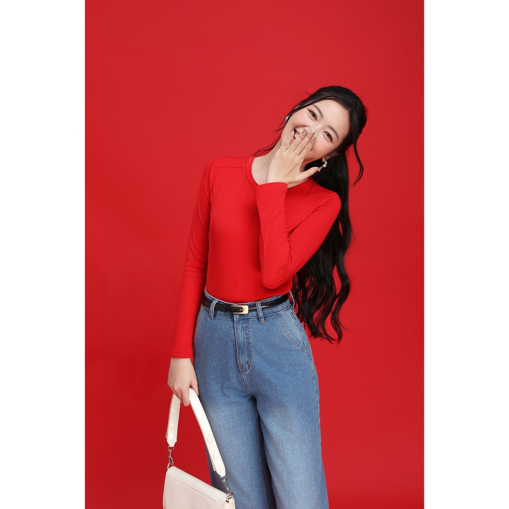 Áo thun nữ GUMAC tay dài form ôm may viền thun gân mịn co giãn ATF12028