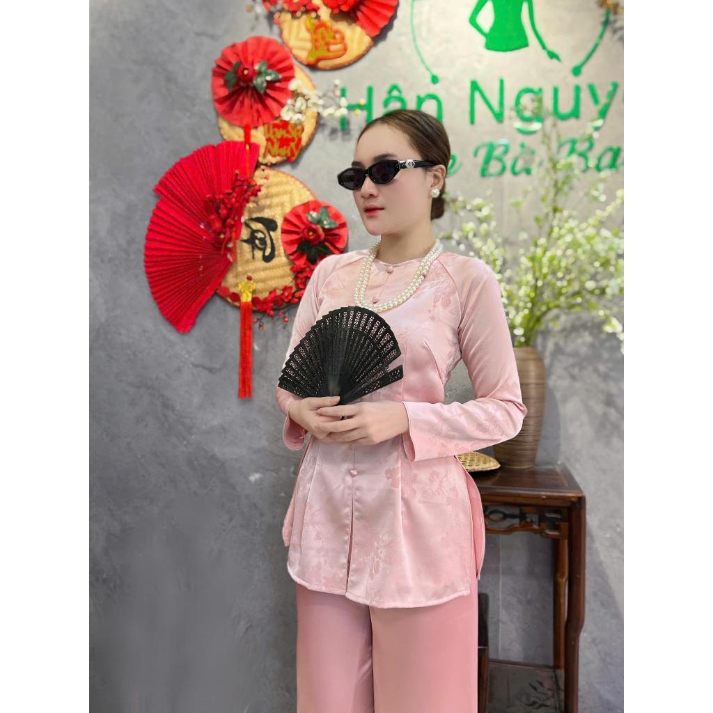 Hân Nguyễn Áo Bà Ba - B.A182 - Áo Bà Ba Gấm HoA Hải Đường Cách Điệu Cổ Tròn TAy Dài Dây Kéo Nút Nụ Bọc QUẦN NGỌC TRAI