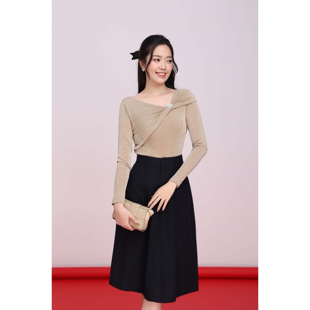 Áo Thun Nữ Tay Dài GUMAC Form Slim Cổ Kiểu Trễ Vai Chất Thun Ướt Co Giãn Thoải Mái ATE09012